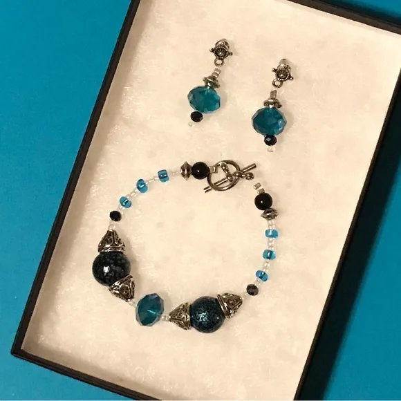 New Handmade Child’s Bracelet and Earrings, Beaded. Teal Blue, Black, Silver - Picture 3 of 8